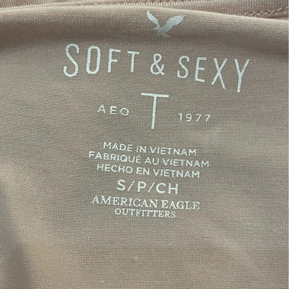 Elegant Pink Cold Shoulder Top - Picture 5 of 6